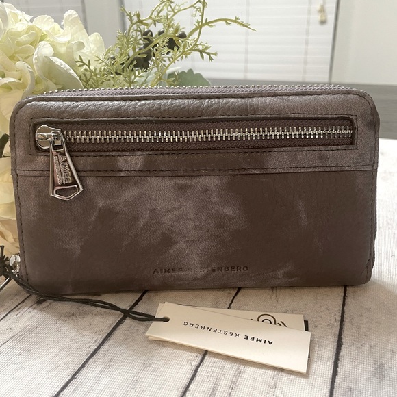 Aimee Kestenberg Handbags - NWT Aimee KESTENBERG JESSE LARGE ZIP AROUND WITH RFID